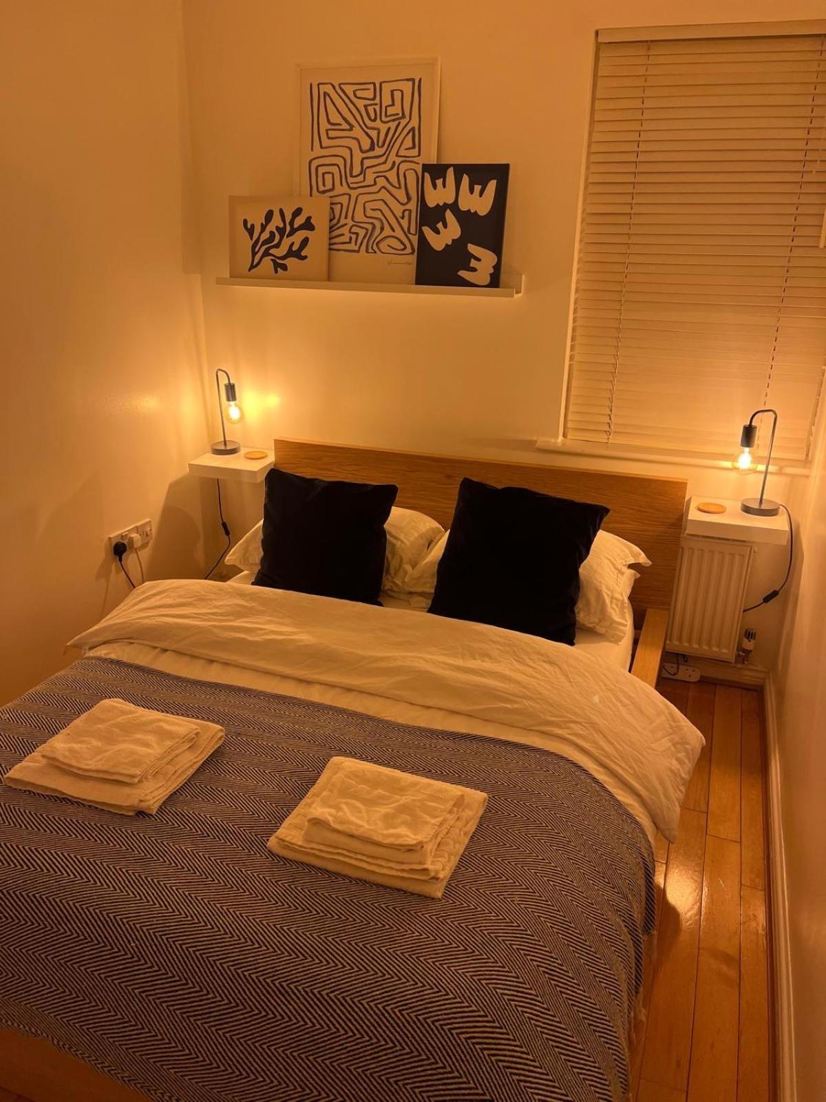 דורהם Homely 2 Story Cathedral City Apartment מראה חיצוני תמונה