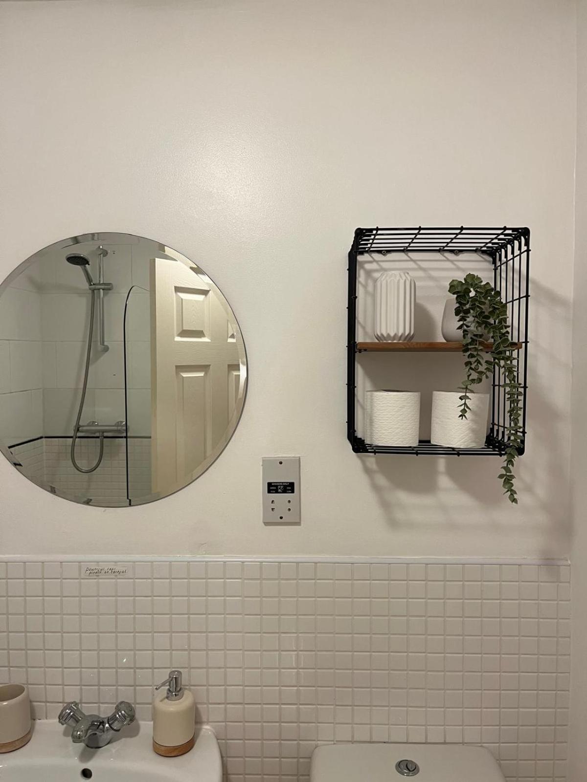 דורהם Homely 2 Story Cathedral City Apartment מראה חיצוני תמונה