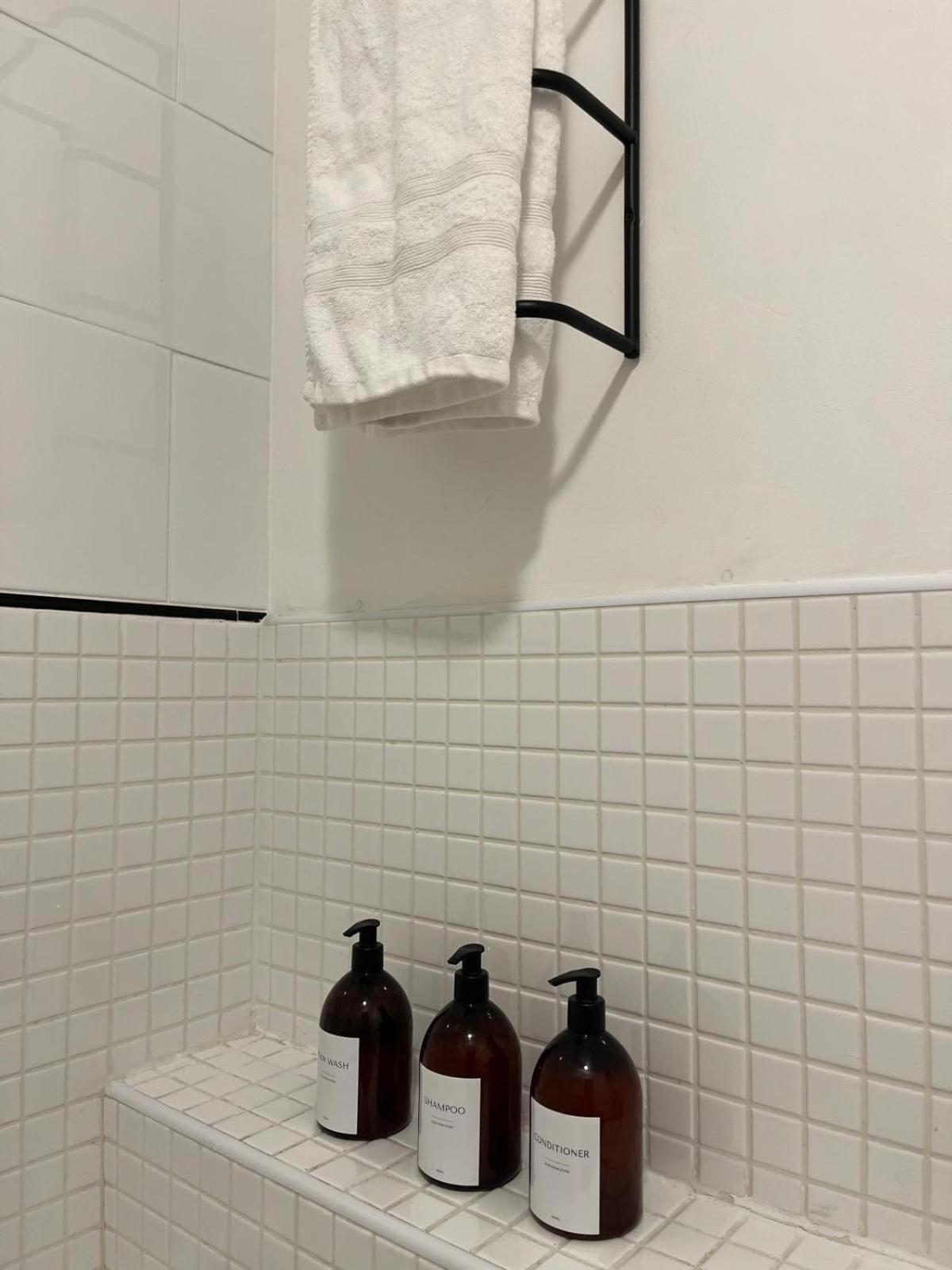 דורהם Homely 2 Story Cathedral City Apartment מראה חיצוני תמונה